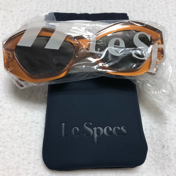 Le Specs, The Grinchiest 52mm Cat Eye Sunglasses. - Picture 2 of 3